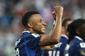 Mbappe 100th France