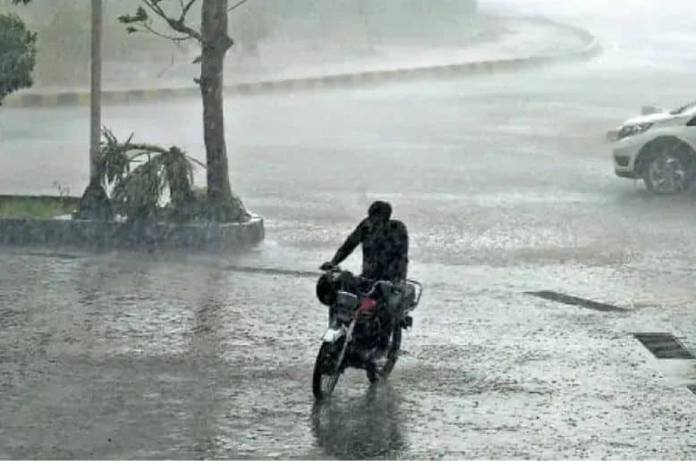 NDMA issues weather alert: Thunderstorms, rain expected across Pakistan