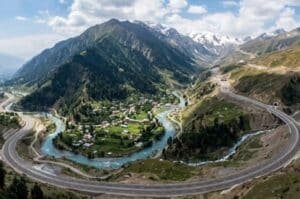 NHA approves motorway from Mansehra to Chilas via Kaghan
