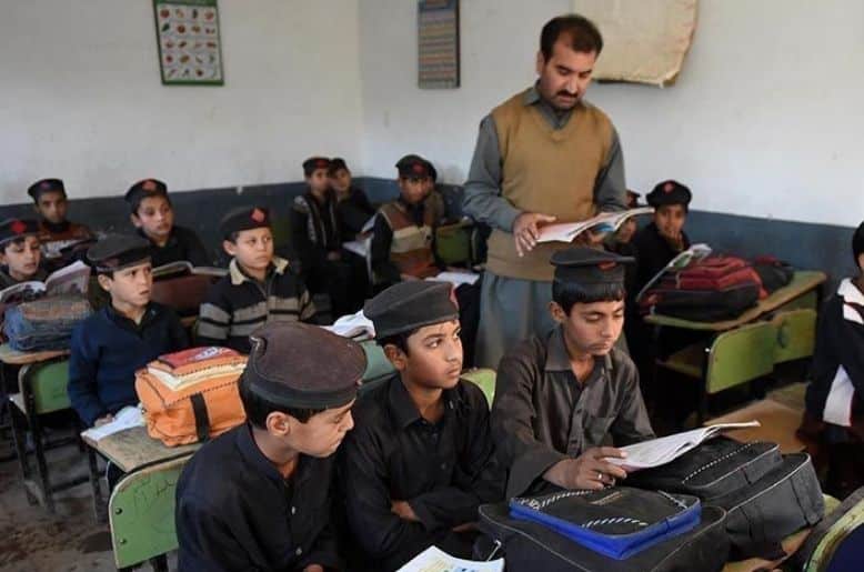 Sindh to offer golden handshake to teachers