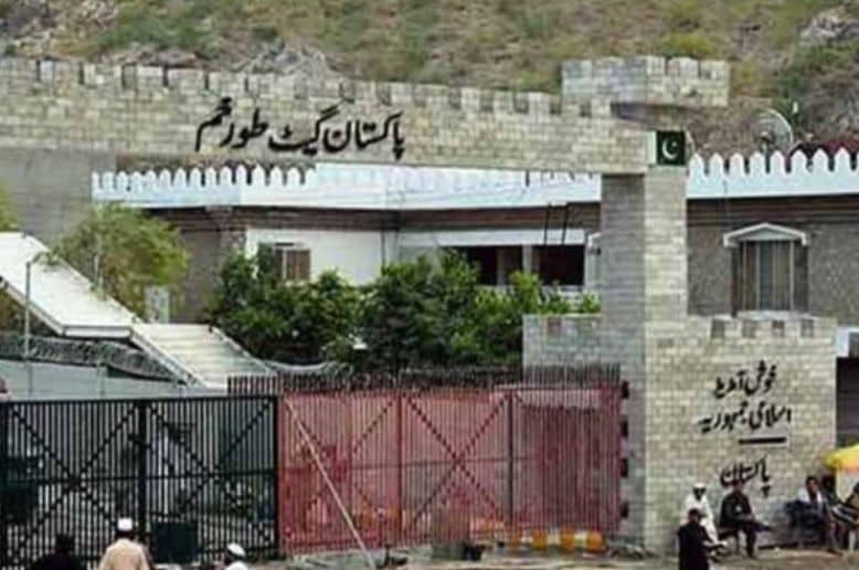 Torkham border temporarily reopens, repatriation of stranded trucks begins