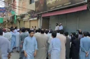 Karachi markets shut down