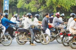 new rule bikers lahore, new traffic police rule lahore