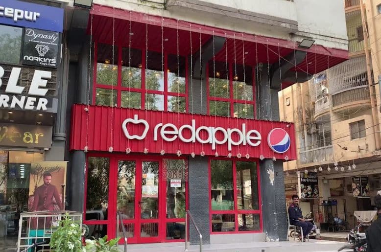 redapple f6 islamabad, redapple, redapple restaurant, redapple f6 markaz restaurant