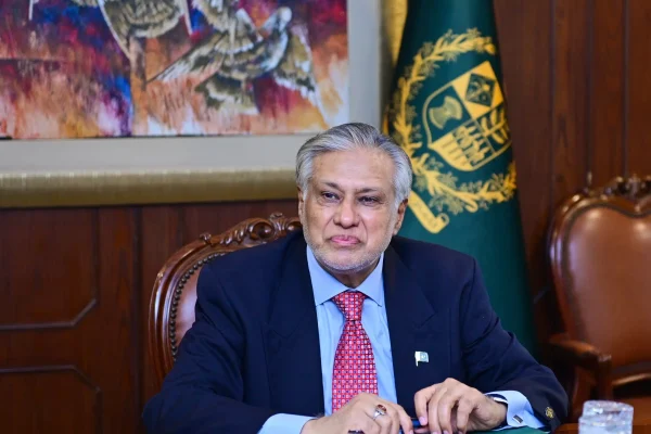 Pakistan will not disarm Hamas, Ishaq Dar