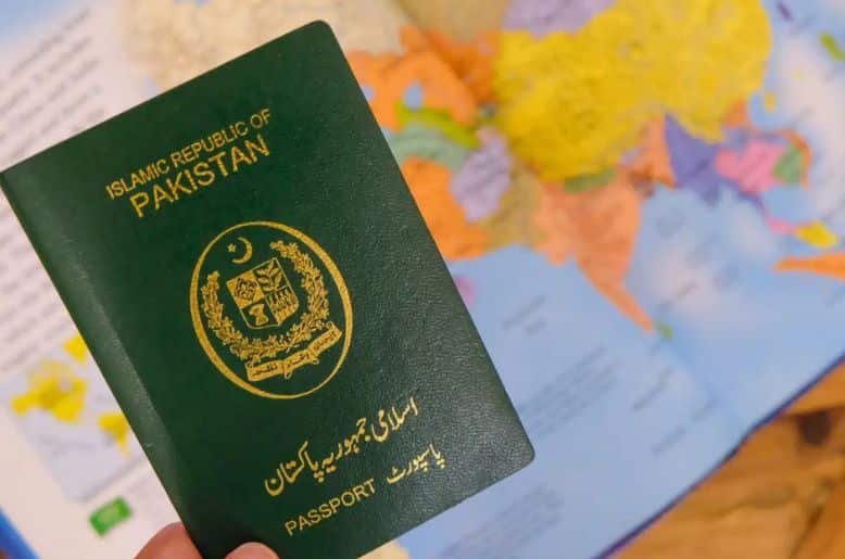 Abu Dhabi, Dubai to accept only e-passport applications for Pakistanis