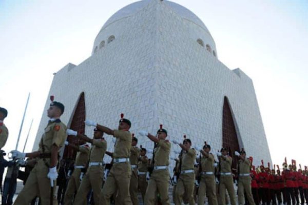 Armed forces pay respect to the father of the nation