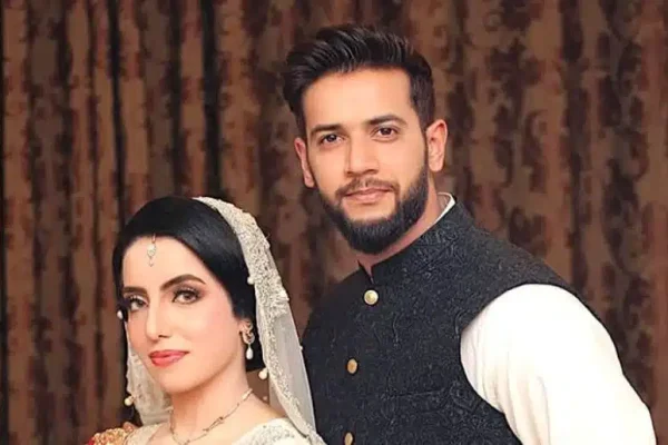 Sannia Ashfaq blames third party for divorce from Imad Wasim