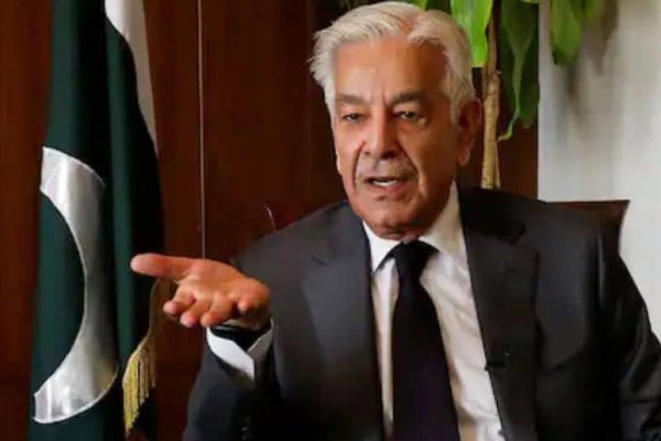 Dialogue possible only if PTI changes attitude, says Khawaja Asif