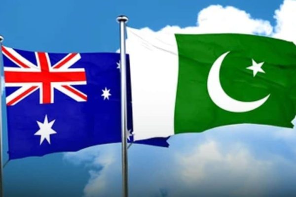 Australia visa: jobs, permanent residency available
