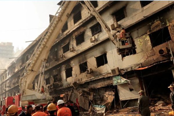 When will financial aid be provided to families of Gul Plaza victims?