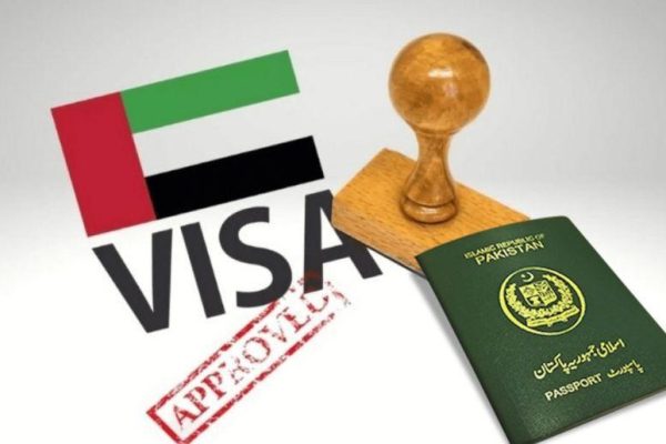 Can Pakistanis clear UAE immigration before flying?