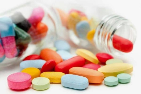 DRAP crack down on illegal online medicine sales, urges PTA to block websites