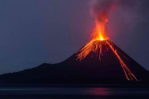 Ash cloud from Ethiopian volcano eruption expected Pakistan