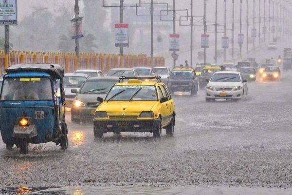 Weather alert: Heavy rain, strong winds expected across country in coming days