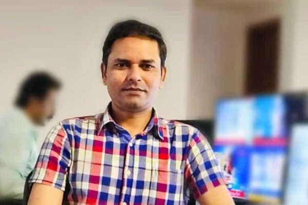 Hum News journalist Khurram Iqbal reaches home