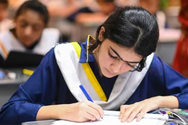 Govt announces big relief for Cambridge students in Pakistan