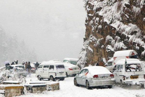 Traffic plan announced for New Year’s night in Murree