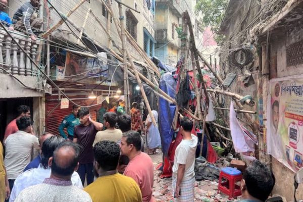 Earthquake of Magnitude 5.7 Shakes Bangladesh