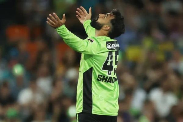 Shadab Khan’s heroics help Sydney Thunder claim first win in BBL