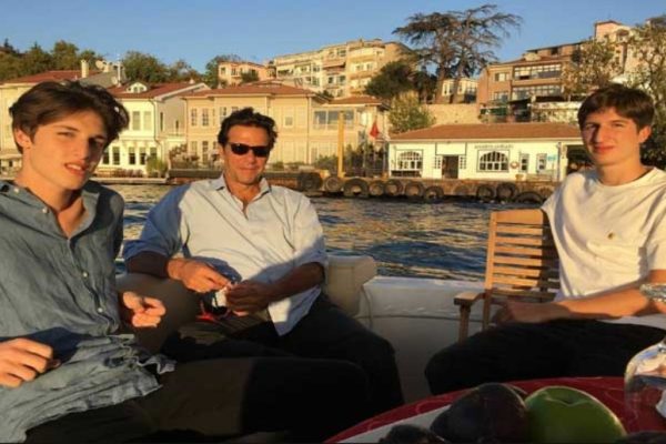 Imran Khan allowed phone call with his sons
