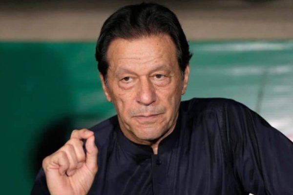 Former cricket captains seek NRO for Imran Khan