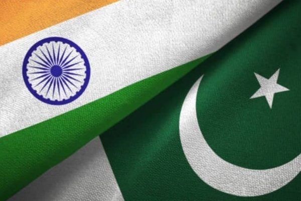 How many prisoners will Pakistan and India exchange?