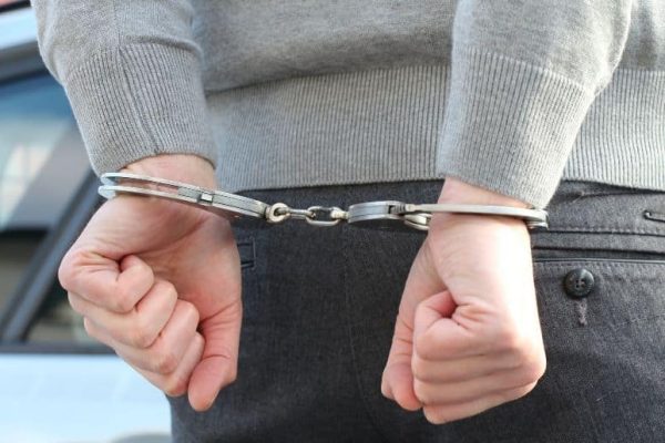 Investment fraud: foreign nationals arrested from Karachi’s posh areas
