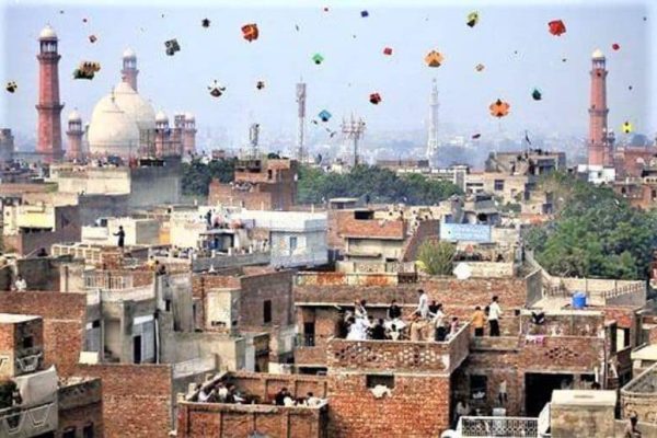 Basant celebrations: free transport in Lahore