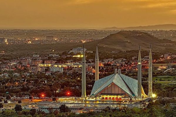 Islamabad survey sparks Safety-Privacy debate
