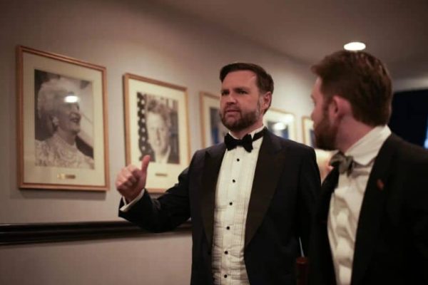 Lip-reader uncovers JD Vance’s reaction in Washington shooting