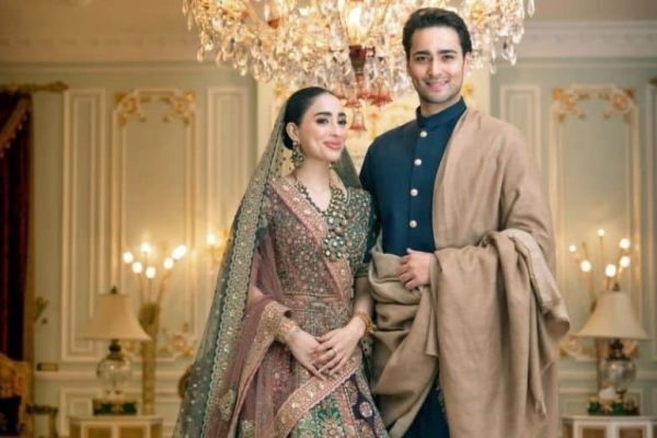 What is the price of Junaid Safdar and his wife’s Mehndi dress?