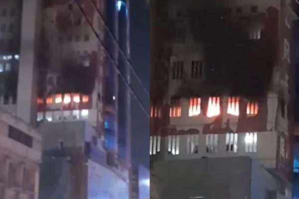 Karachi: fire breaks out in Saddar mobile market, people trapped