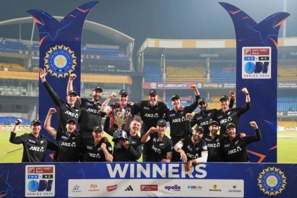 Kohli century in vain as New Zealand seal series