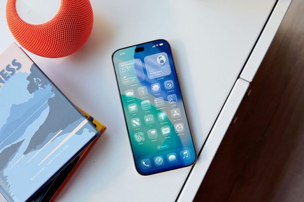 Apple reportedly picks Samsung and LG for iPhone 18 Pro screens