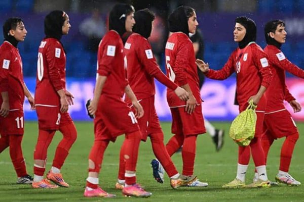 Iranian women’s football star also withdraws asylum request