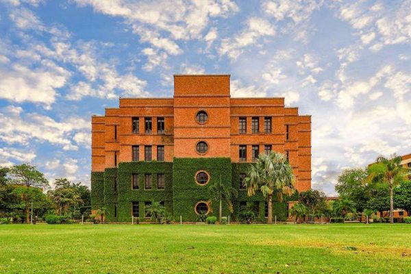 LUMS receives Gates Foundation grant for Pakistan’s first National AI Hub