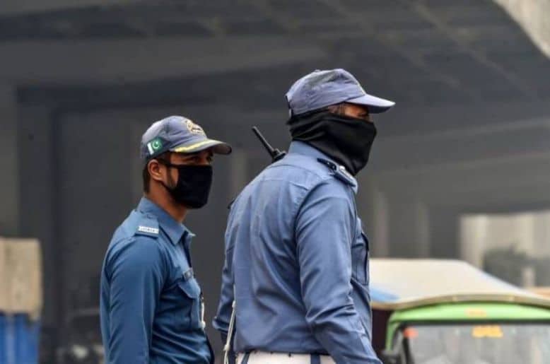 Lahore traffic police uniform, traffic police lahore, punjab government, lahore traffic police