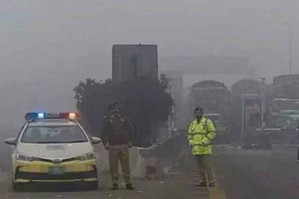 Major Motorways shut down due to Fog