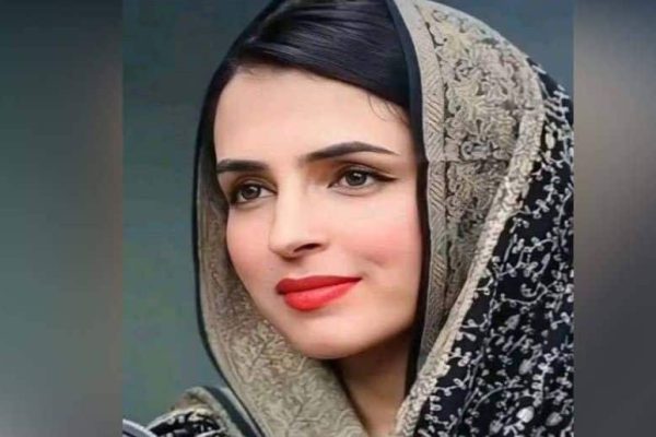 Imran Khan directs Aleema Khan to avoid media talks: Mashal Yousafzai