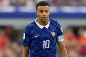 Mbappé surpasses Messi to set new FIFA World Cup recordMbappé surpasses Messi to set new FIFA World Cup record