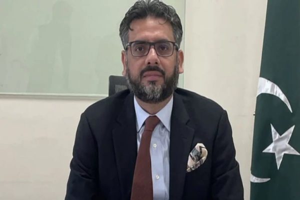 PTI’s Muzzammil Aslam struggles to recall any university established by his party
