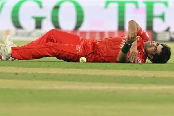 Naseem Shah out of PSL 11 after injury