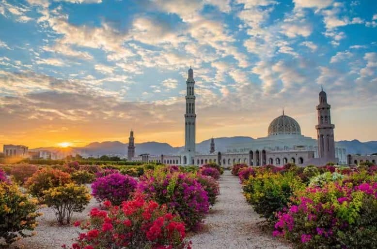 Oman announces new leave insurance for expats