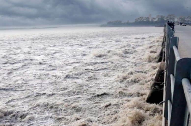 PMD issues major flood warning for Gilgit-Baltistan, KP