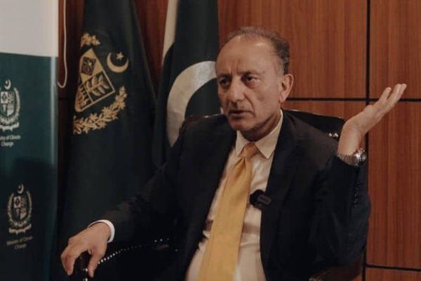 PTI refused to form Government at PPP proposal, says Malik