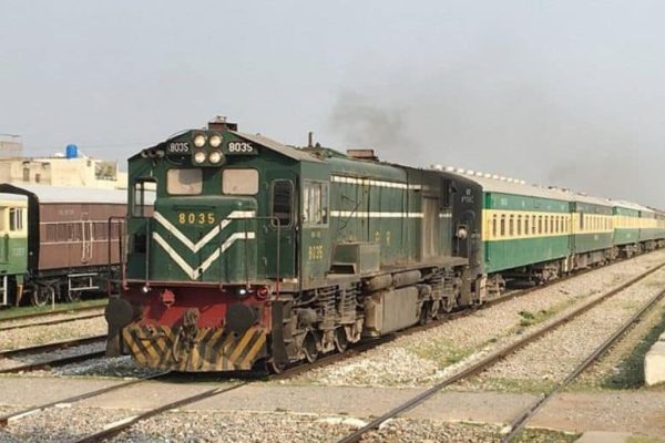Pakistan Railways to launch Awam Express for Eid ul Azha 2026 travellers