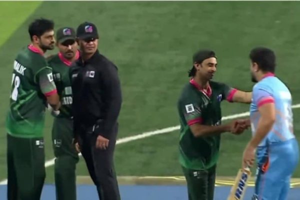 Pakistan beat India, reach semis at World Cricket Festival