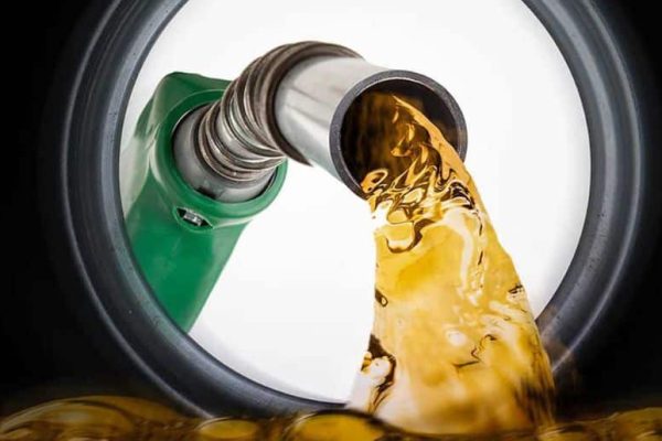 Petrol prices in Pakistan likely to rise