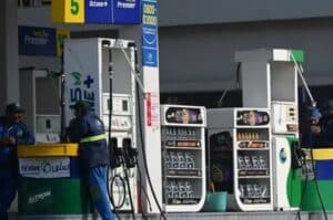 Petroleum dealers support new daily fuel price system